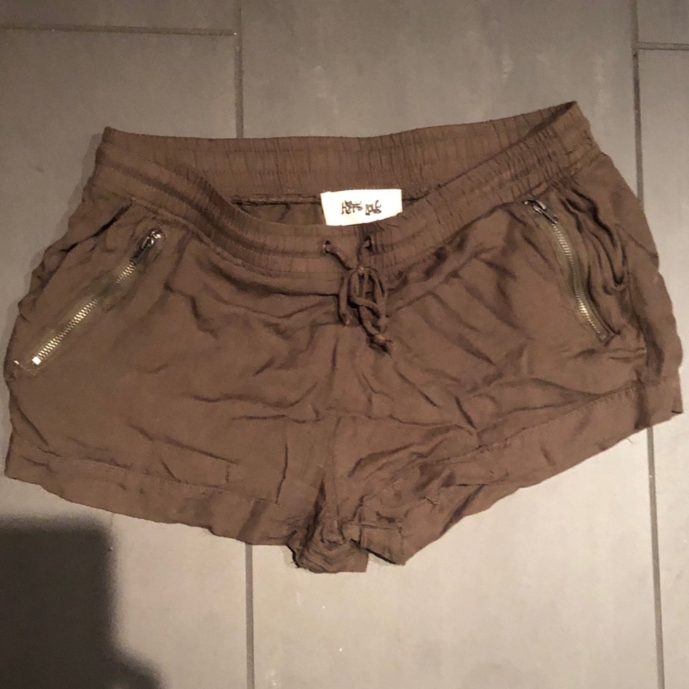 Hippie love shorts